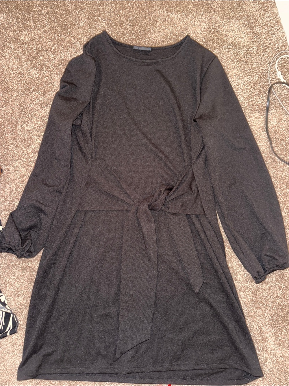 Classic Black Long-Sleeve Tie-Waist Dress